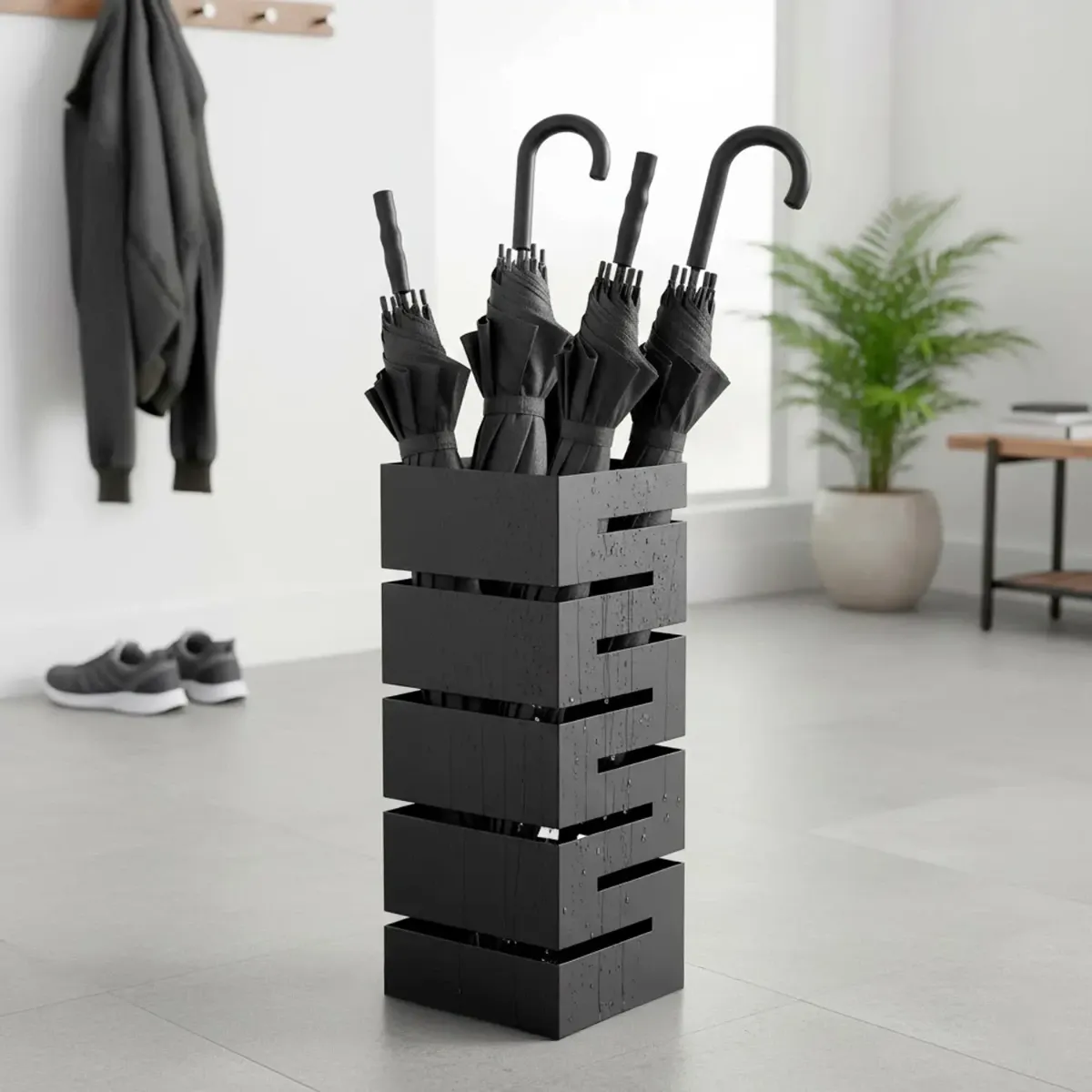 Portaombrelli in Acciaio Zincato per interno Esterno con Vaschetta Scolapioggia 2 Ganci Removibili Base Antiscivolo e Struttura Robusta Design Moderno 49 x 15,5 x 15.5 Cm