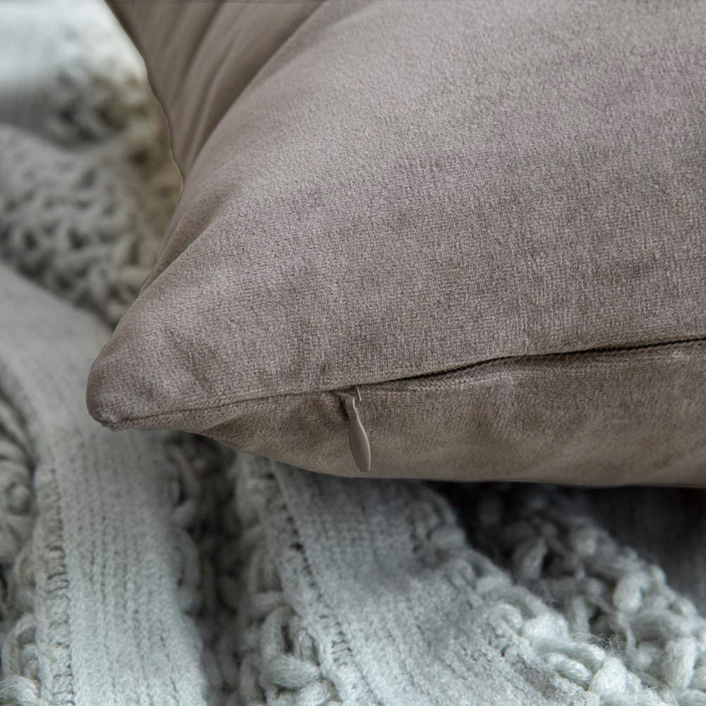 Set di Federe Cuscini Velluto Morbido Resistente Copricuscini Divano Poltrona Soggiorno Arredo Arredamento Design Moderno Elegante Cerniera Invisibile